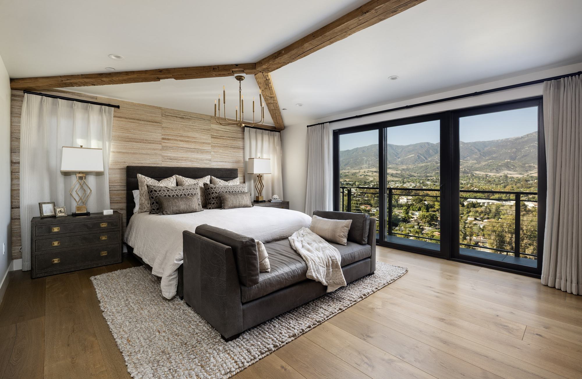 Primary suite with mountain views